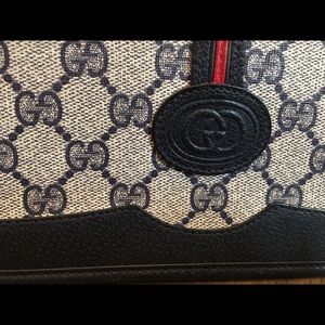 Vintage GUCCI navy blue messenger shoulder/handbag